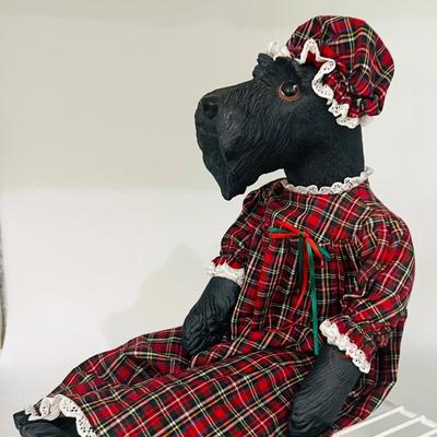 Vintage Scottish Terrier Porcelain  DOG