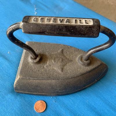 Geneva ILL  Cast Iron #8