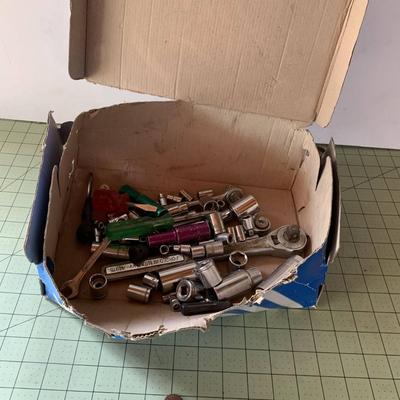 Ratchet and Socket Bundle