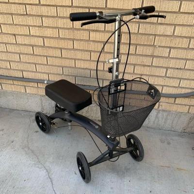 Leg Scooter with Brakes