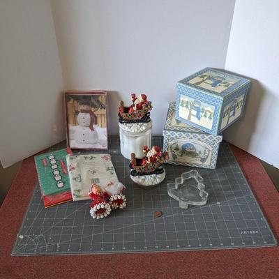 Christmas Figurines, Boxes, and Stationary