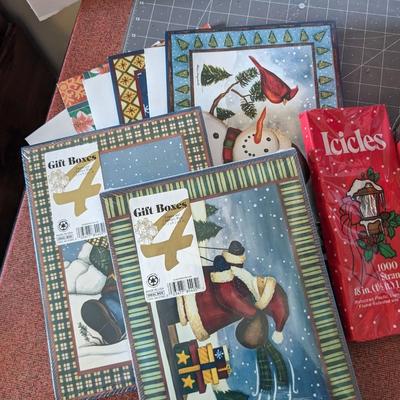 Vintage Santa & Gift Box Bundle