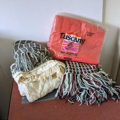 Throw Blanket Bundle