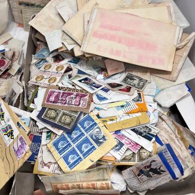 Large lot of unsorted stamps