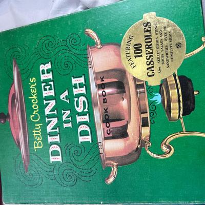 Vintage Betty Crocker Cooky Cook Books Chef book ends