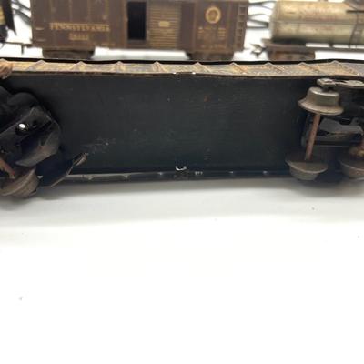 Marx  Metal Railroad Train Cars & Tracks *Read Details