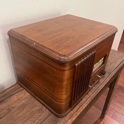 SILVERTONE 8913 Vintage Record Player - Radio - Recorder