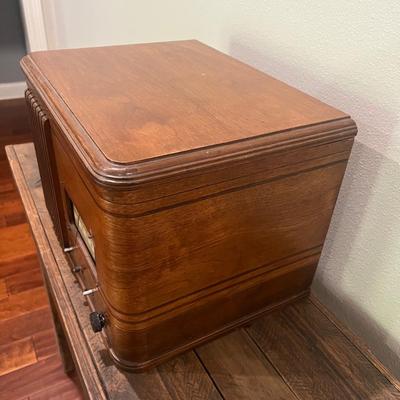 SILVERTONE 8913 Vintage Record Player - Radio - Recorder