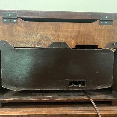 SILVERTONE 8913 Vintage Record Player - Radio - Recorder