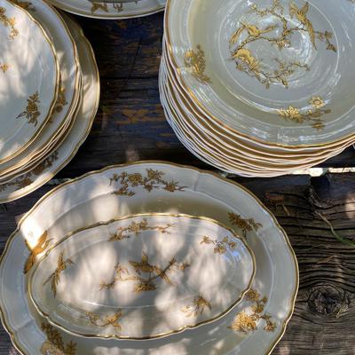 Limoges La Reine Elisabeth China Set