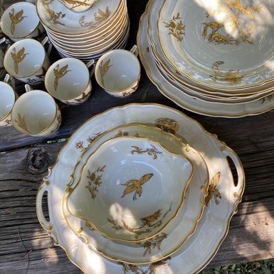 Limoges La Reine Elisabeth China Set