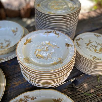 Limoges La Reine Elisabeth China Set
