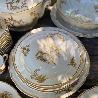 Limoges La Reine Elisabeth China Set