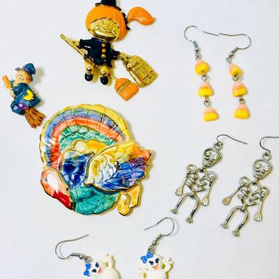 Halloween jewelry lot