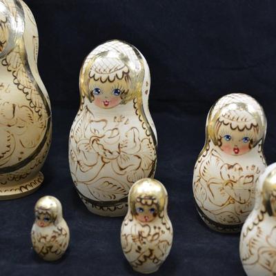 Vintage 7 Tiered Russian Nesting Dolls (Matryoshka), Hand Carved and Painted 8