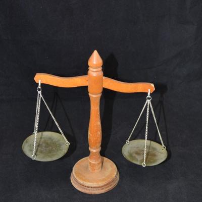 Vintage Decorative Scales of Justice Balance Scale 10"