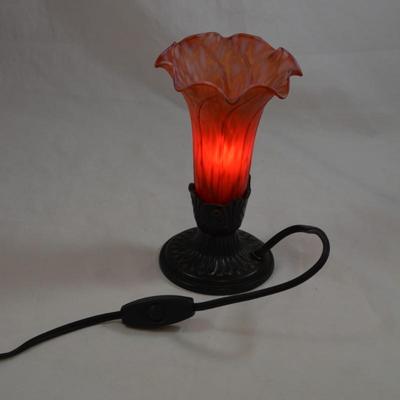Small Red Flower D=Shade Bed Side Lamp 8"