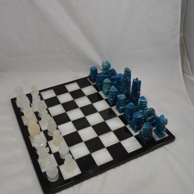 Quartz & Agate Chess Pieces and Board