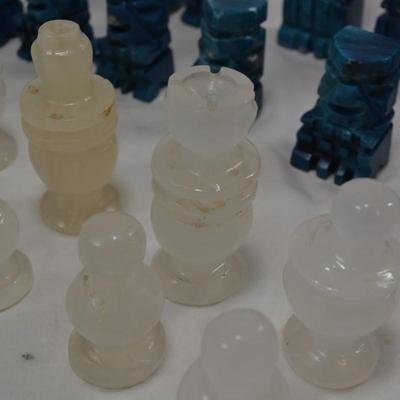 Quartz & Agate Chess Pieces and Board