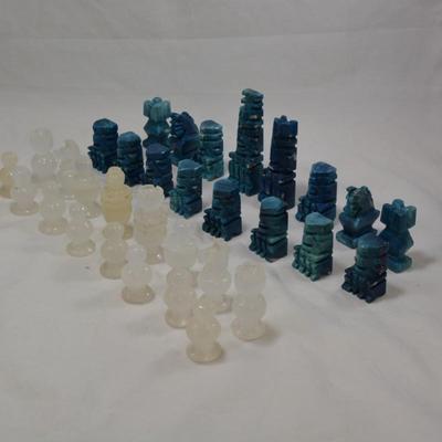 Quartz & Agate Chess Pieces and Board