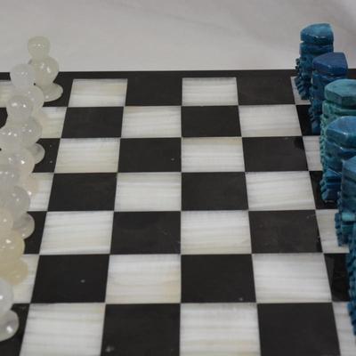 Quartz & Agate Chess Pieces and Board