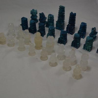 Quartz & Agate Chess Pieces and Board