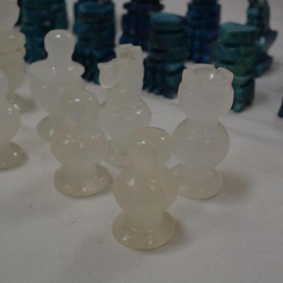Quartz & Agate Chess Pieces and Board