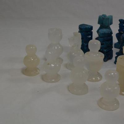 Quartz & Agate Chess Pieces and Board
