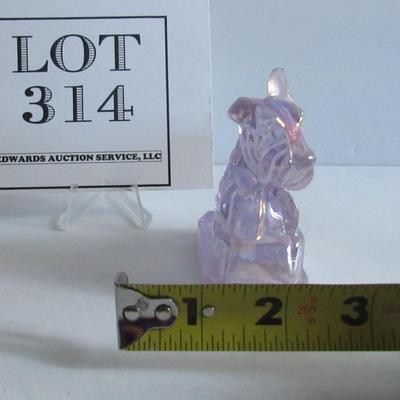 Lot 314:  Older Retired Boyd Glass Scotty Dog Figure