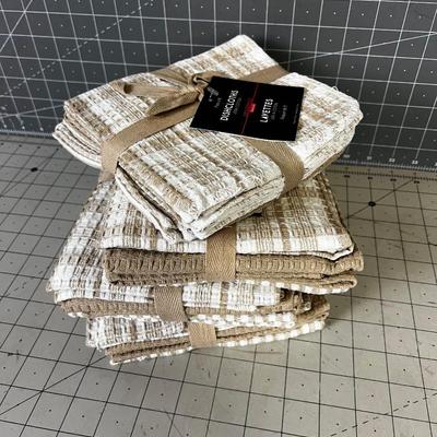 Lot of New Dish Towels and Dish Clothes