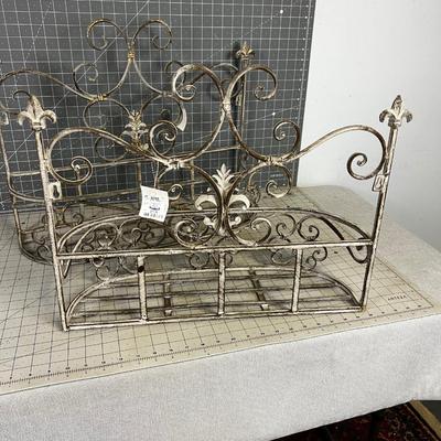 2 Iron Wall Pocket Planter Holders
