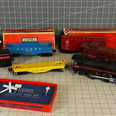 Lionel Train Cars