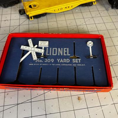 Lionel Train Cars