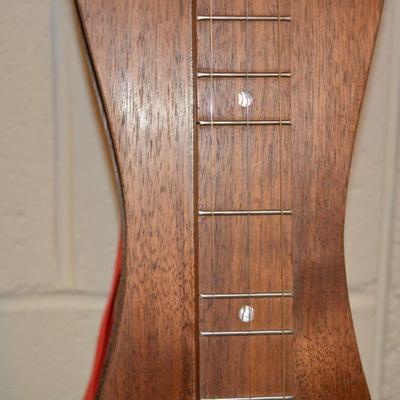 Tom Scanlan Dulcimer No. 127 with Case & Sheet Music