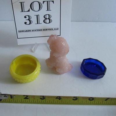 Lot 318: Boyd Glass Dog and 2 Open Salt Dips