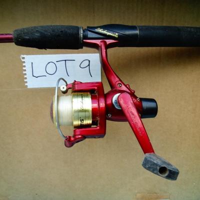 Lot #9 Fishing Reel & Rod - Shakesphere Rod & Reel combo Gear Ratio 4.9:1 Mantis MN03OR