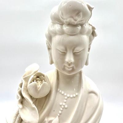 Vintage Chinese Blanc De Chine Buddhist Kwan Yin *Read Details