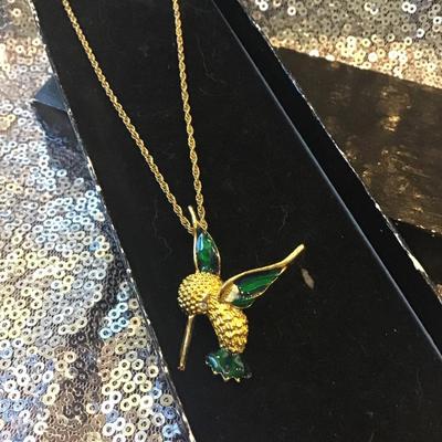 Vintage Green Enamel Hummingbird Pendant Necklace  Rhinestone Eye Gold.  New in Box