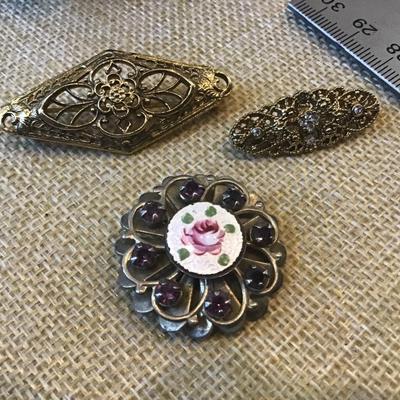 Brooches   Lot of 3