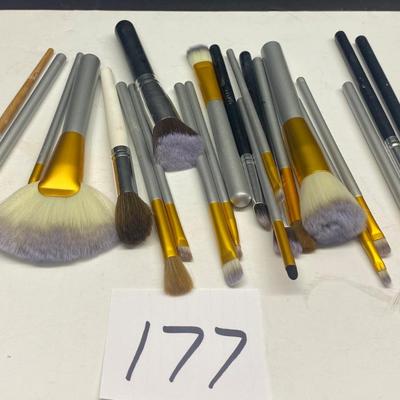 Cosmetic Brushes
