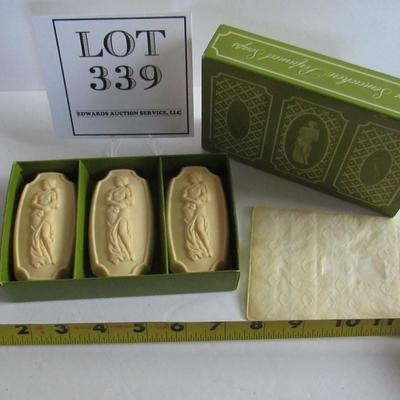 Lot 339  Nice Unused Vintage Avon 3 Soaps In Box