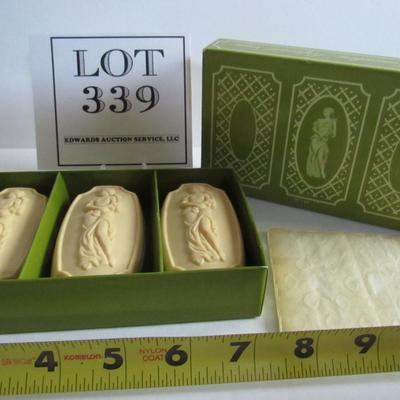 Lot 339  Nice Unused Vintage Avon 3 Soaps In Box