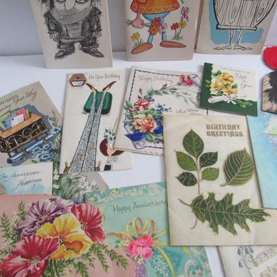Lot 364:  Lot of Used Vintage Greeting Cards For Crafting