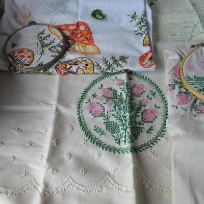 Lot 368: Lot of Partially Finished Handwork