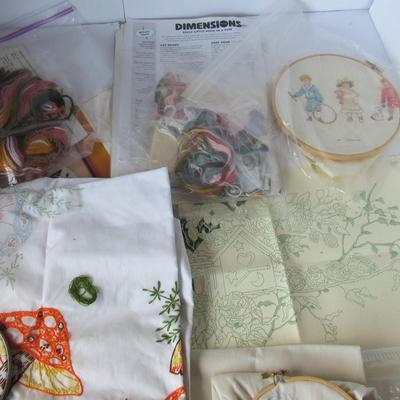 Lot 368: Lot of Partially Finished Handwork