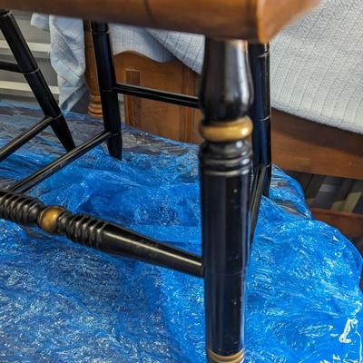 American Folk Style L Hitchcock table with 4 chairs with floral stenciled decoration..
