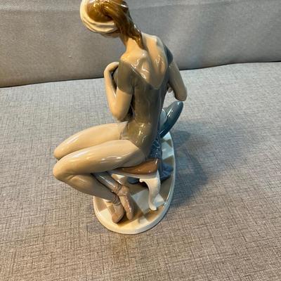 "Dancers Resting" Rare Lladro Retired