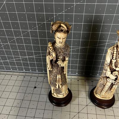 2 Oriental Resin Figurines 