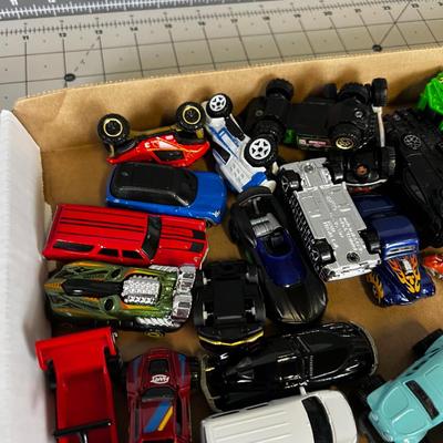 Die Cast Car Lot 