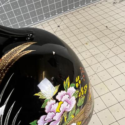ASIAN Vase Black with Golden Pheasant 
